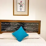 Queenspark Lovita Hotel